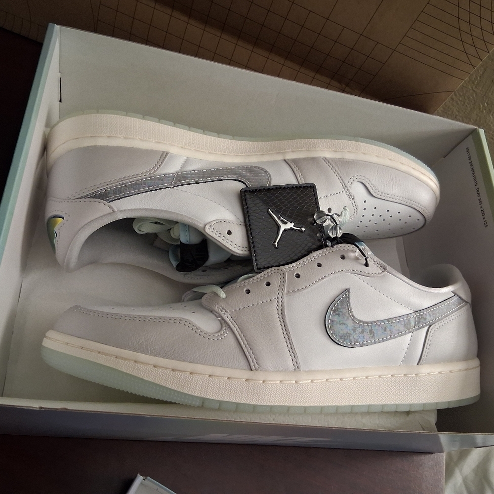New Jordan 1 Retro Low OG Size 13 Year Of The Snake 2025 HF3144-100 New Year - Picture 8 of 11